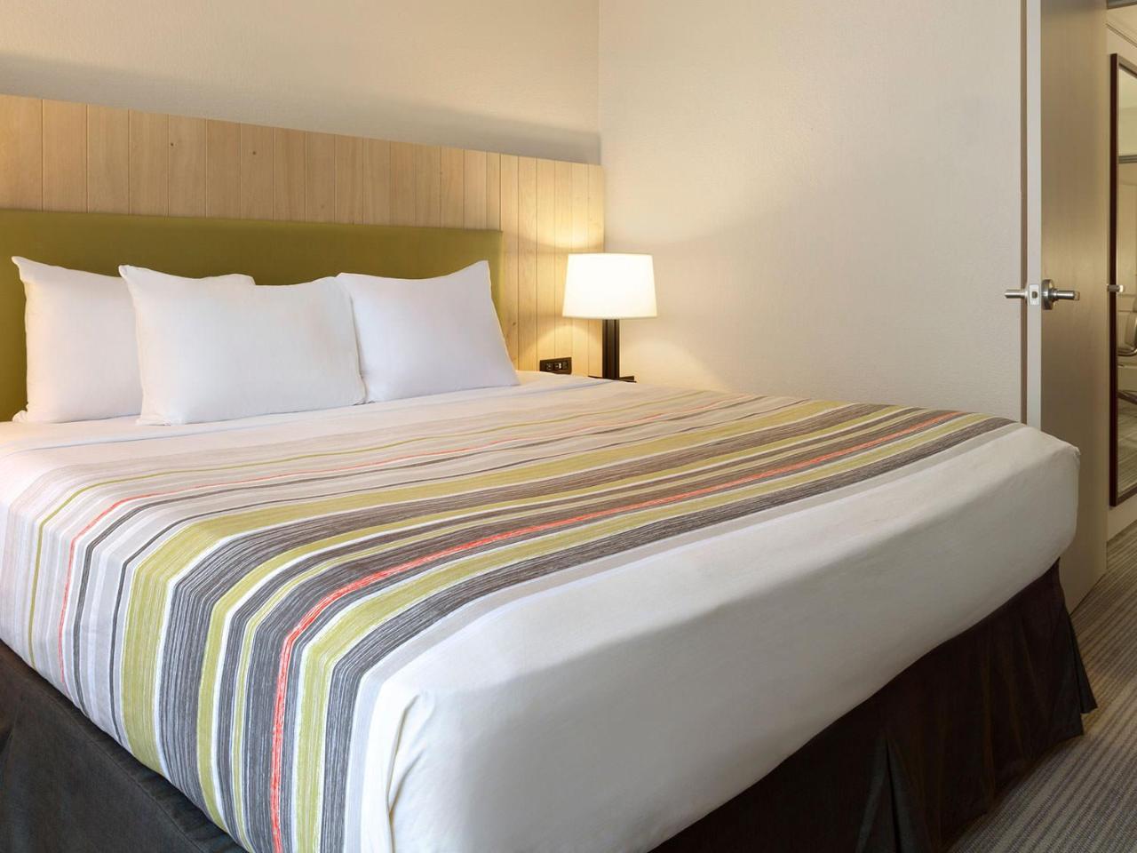 Howard Johnson By Wyndham Hotel 3*